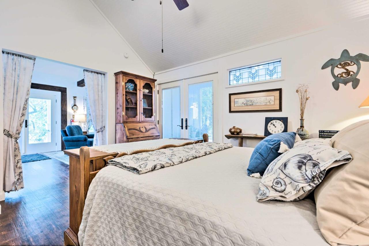 אושן ספרינגס Historic Biloxi Bay Cottage With Beautiful View מראה חיצוני תמונה